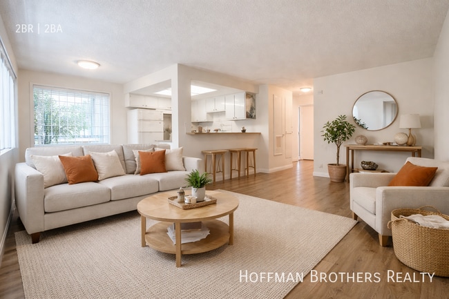 Building Photo - 815 Centinela Ave