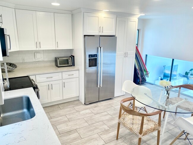 Open Layout Kitchen - 18203 Coastline Dr Unit 1