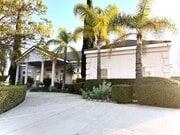 Photo - 685 Bradbury Dr