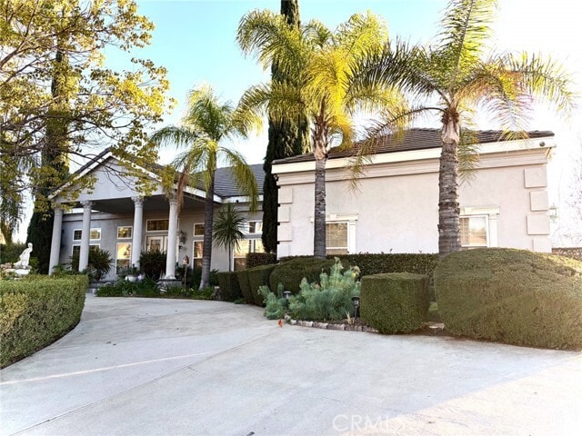 Photo - 685 Bradbury Dr