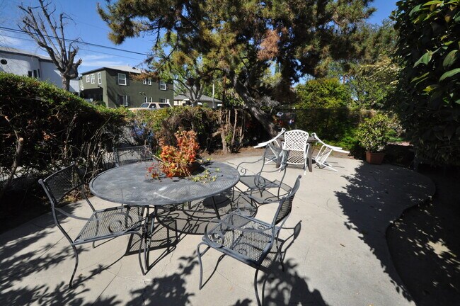 Photo - 10924 Camarillo St Unit 06