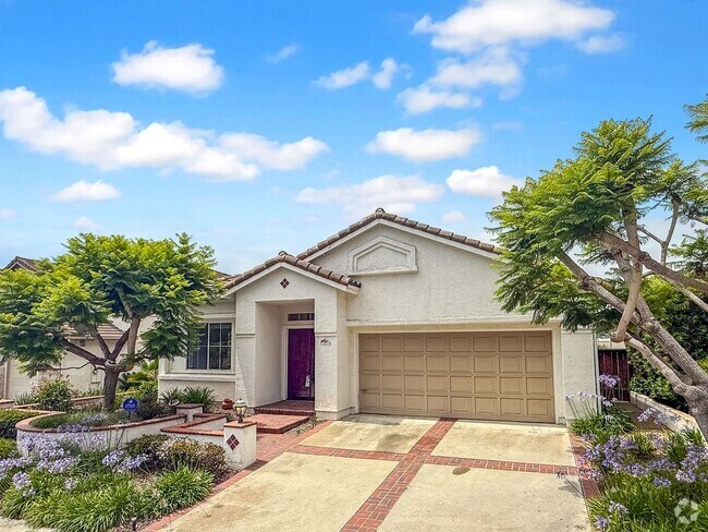 Building Photo - Stunning 3B/2BA House in Carlsbad!