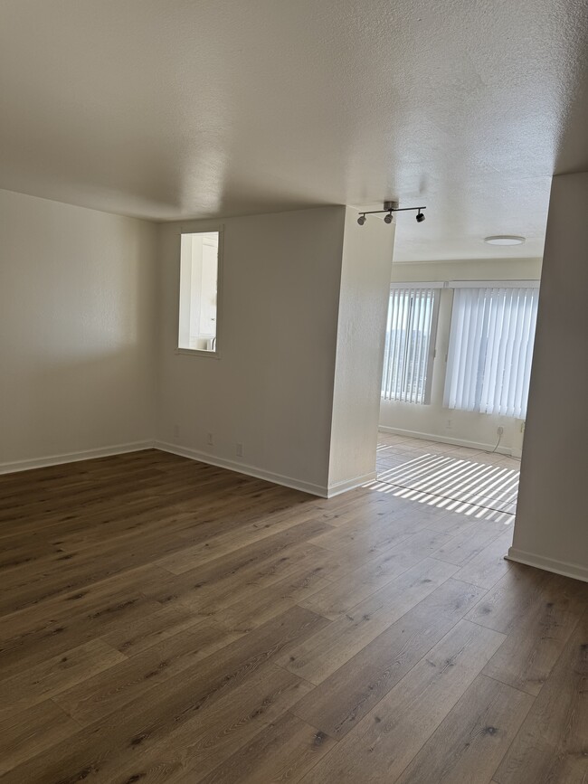 Photo - 1835 Molino Ave Unit 15