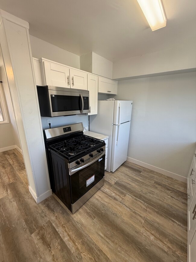 Photo - 4225 Estrella Ave Apartment Unit 4