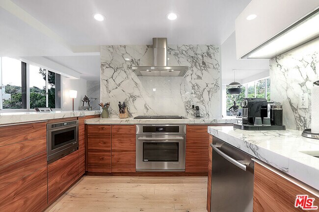 Photo - 17352 Sunset Blvd Unit 301