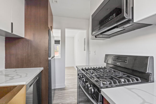 Photo - 2814 Sichel St.