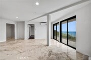 Photo - 1360 Baja St