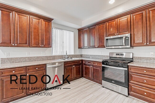 Photo - 6829 Simpson Ave Unit 1