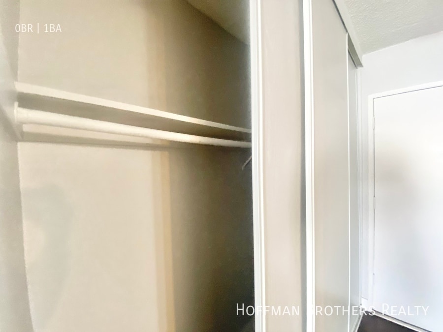 Photo - 1911 W 2nd St Unit 4