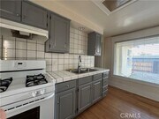 Photo - 1743 N Oxford Ave Townhome
