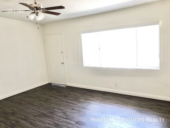Photo - 4558 W 173rd St Unit G