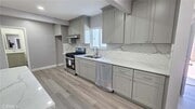 Photo - 1186 W 9th St