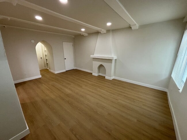 Photo - 24337 Myers Ave
