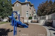 Photo - 20 Coveside Ct Townhome