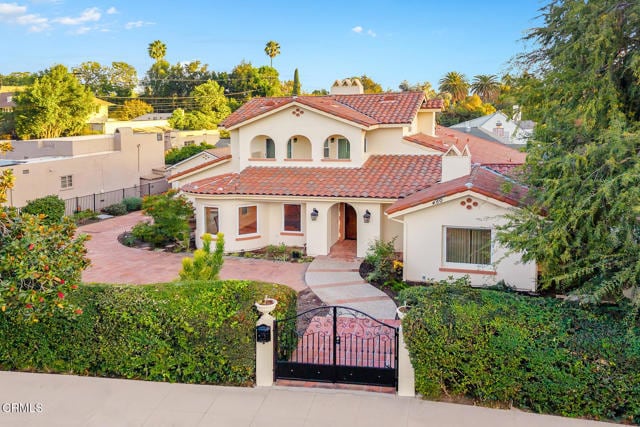 Photo - 450 Allendale Rd