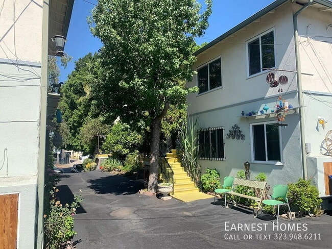 Photo - 110 S Rampart Blvd Apartment Unit 8