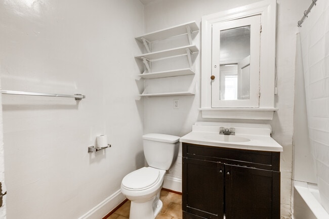 Photo - 1154 W 27th St Unit 1154