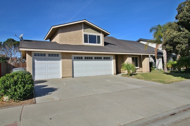 Oxnard | 4 bedroom + 2.5 bathroom Single F... - Oxnard | 4 bedroom + 2.5 bathroom Single F... House