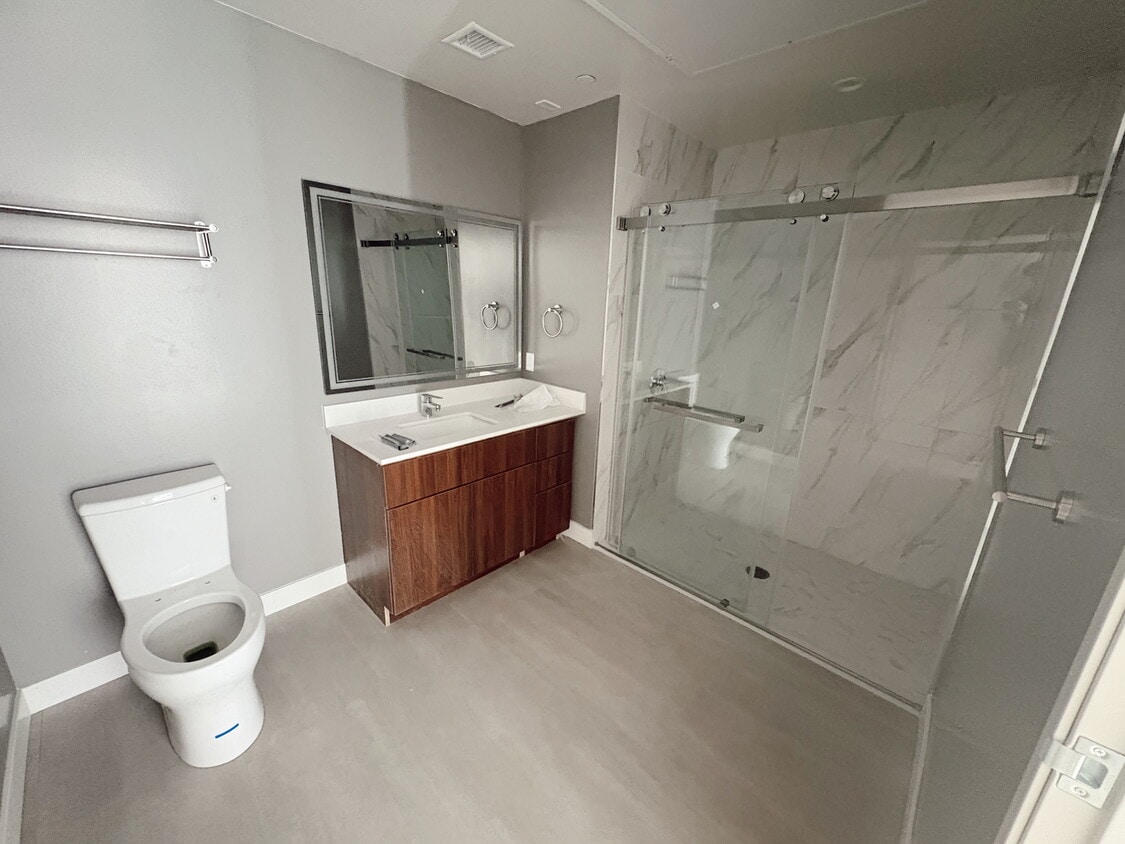 Floor Plan - 2 Bedroom 2 Bath