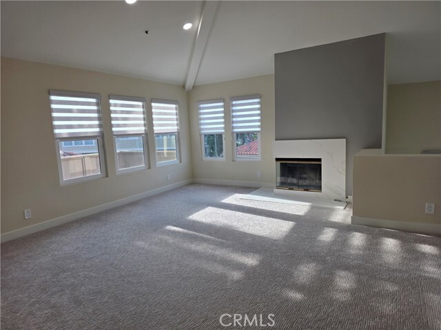 Photo - 35 Ericson Aisle