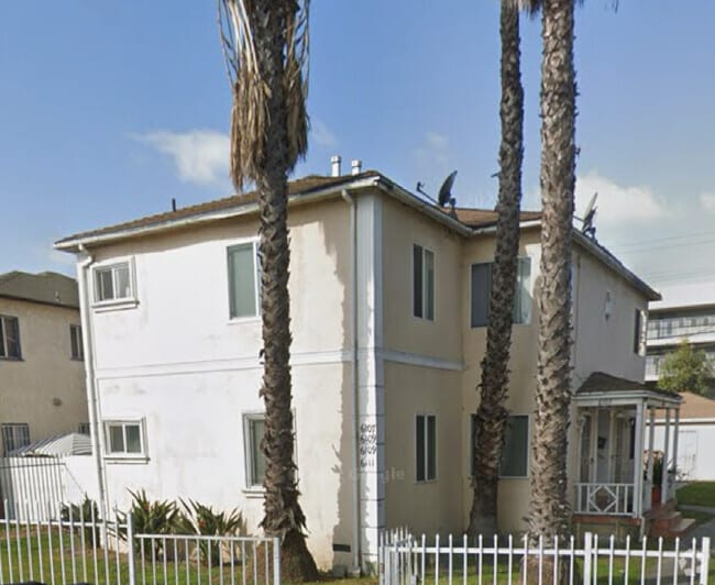 Building Photo - 6107 S Hobart Blvd Unit 6107 South Hobart Rental