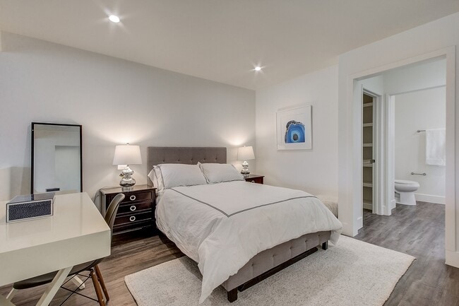 Photo - Kingsley Tower Apartments