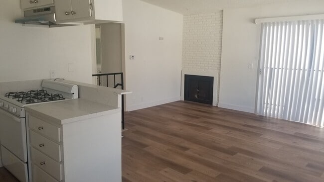 Building Photo - 128 39th St Unit A