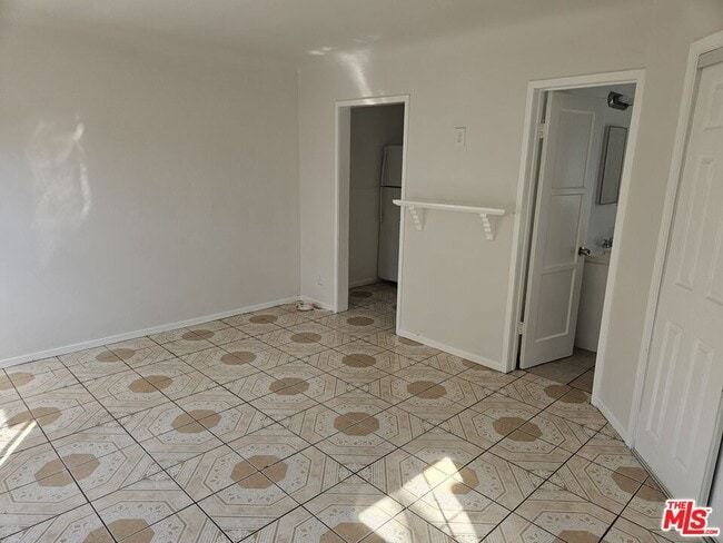 Photo - 2226 Zoe Ave