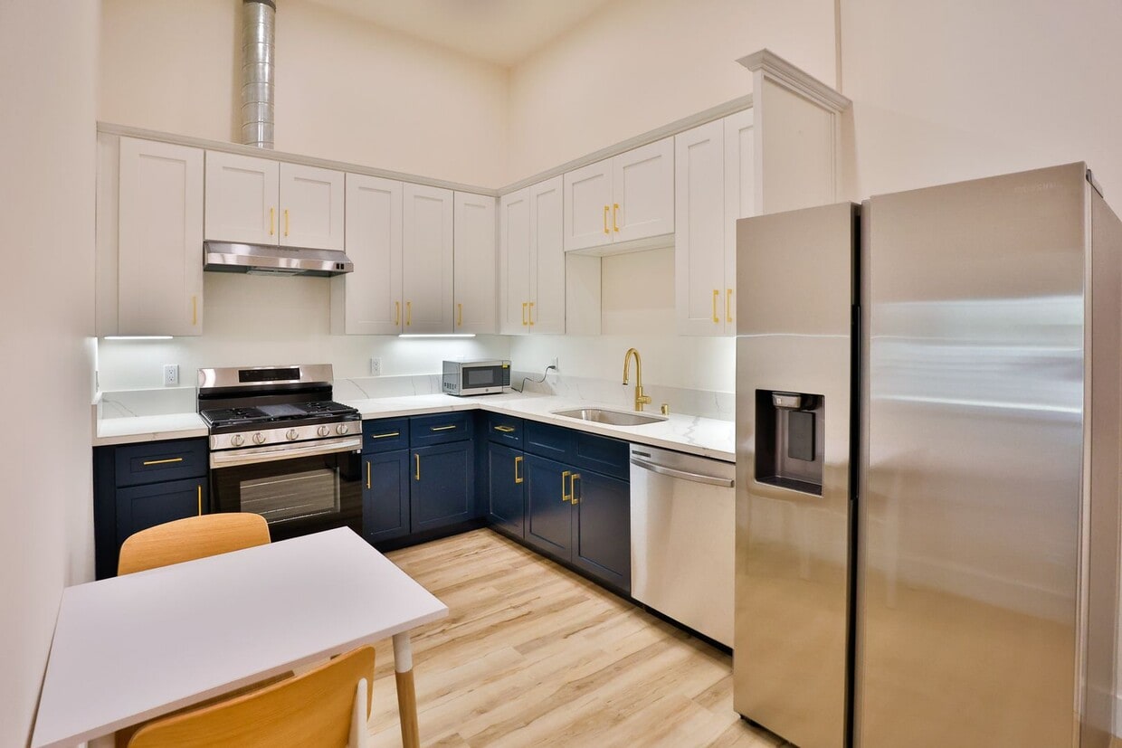 Floor Plan - Floorplan B2