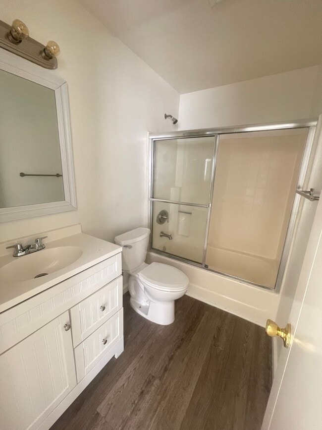 Photo - Bright 3BD Condo in Gated Community Unit 12