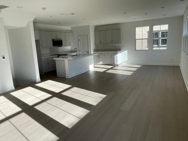 Building Photo - 1402 Mountain Laurel Rd