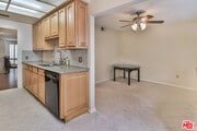 Photo - 18100 Burbank Blvd
