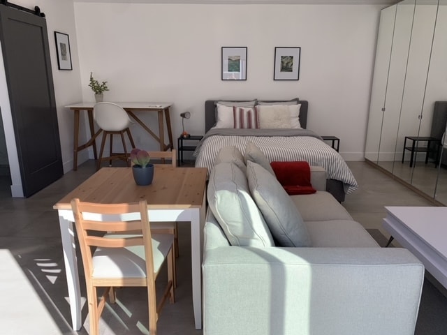 Photo - 2122 Kelton Ave Unit A