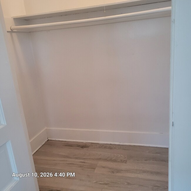 Photo - 833 W 42nd Pl Unit 835 1/2 W. 42nd Place