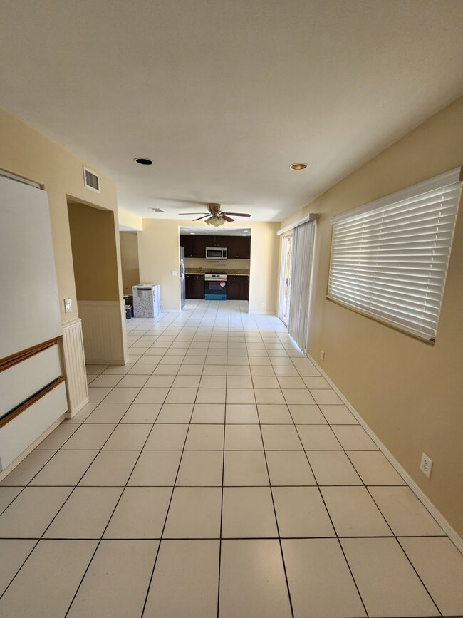 Photo - Spacious 3 Bedroom Lakeside Home