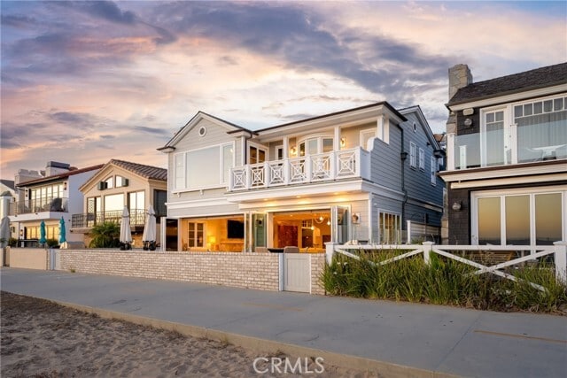Photo - 1215 E Balboa Blvd