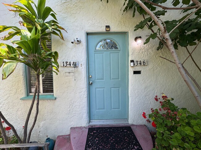 Photo - 1344 S Hudson Ave Unit 1344