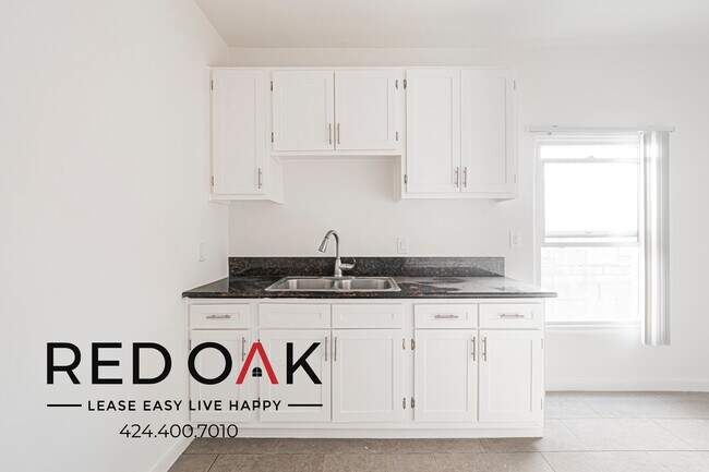 Photo - 921 S Bonnie Brae St Unit 18