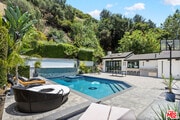 Photo - 1750 N Beverly Glen Blvd