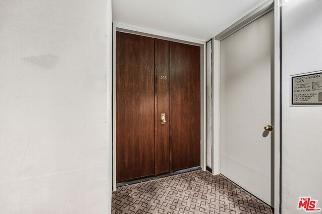Photo - 10350 Wilshire Blvd Unit 1203