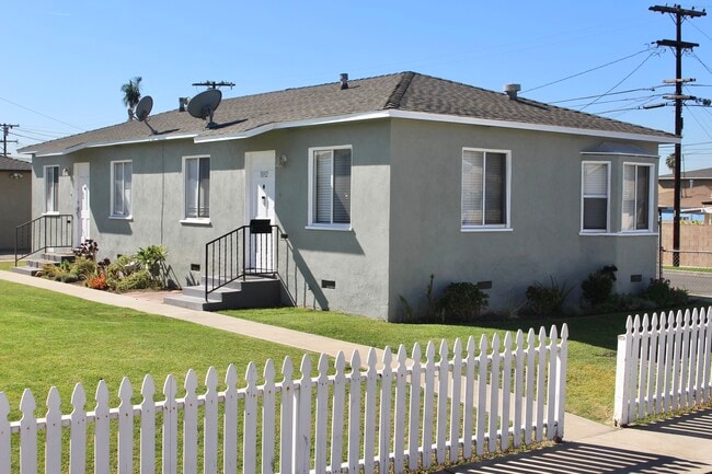 Photo - 1034 168th W St Unit 1034