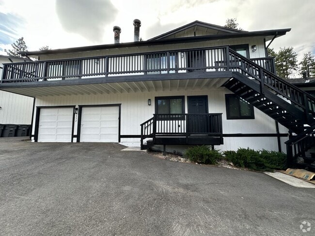 Building Photo - 1362 Club View Dr Rental