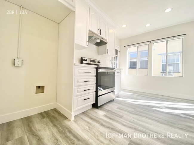 Photo - 441 1/2  N Hayworth Ave Unit A