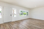 Photo - 524 N Edinburgh Ave