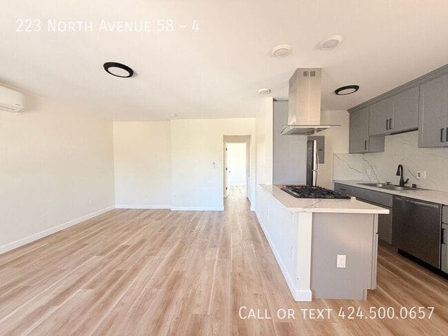 Building Photo - 223 N Ave 58 Unit 4