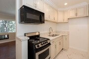 Photo - LOVELY 1BED Near Valley College! -- GREAT ... Apartments