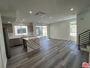 Photo - 5038 Riverton Ave