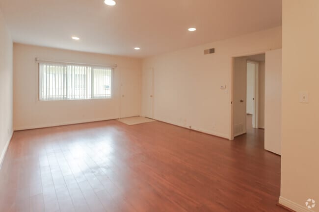 2BR,2BA - Living Room - 12036 Goshen Ave.
