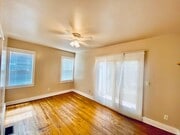 Photo - Beautiful 3 Bedroom Cottage in Kensington ... House