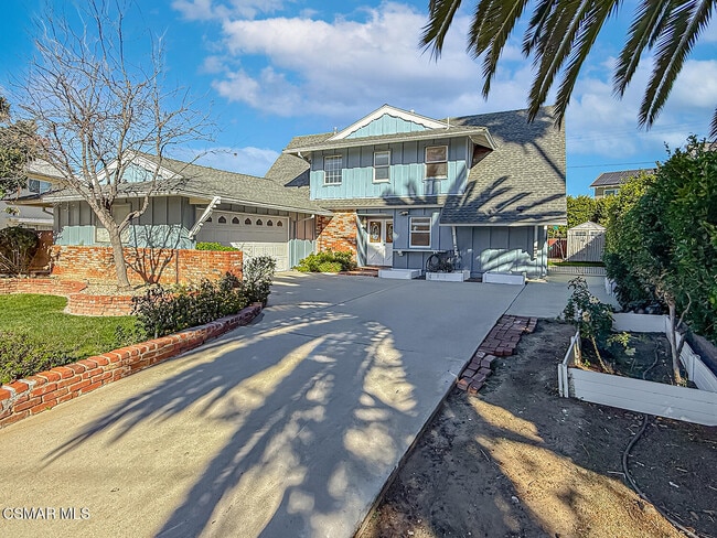 Building Photo - 2561 Heywood St